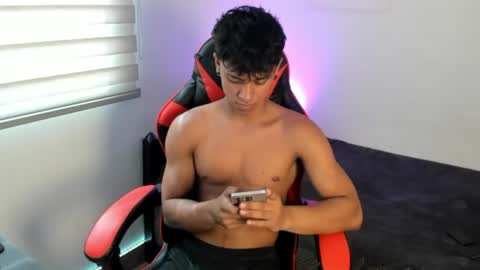 Snapshot of zyzz_1812 chatting on 06/04/26, 06:47 zyzz_1812 online show from 06/04/26, 06:47