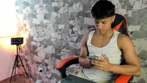 zyzz_1812 online show from 06/26/26, 07:07