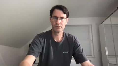 zzz123_cam online show from 10/18/25, 02:51