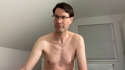 zzz123_cam online show from 05/16/26, 03:44