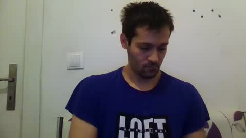 Snapshot of zzzzzzz41 chatting on 12/17/24, 02:11 zzzzzzz41 online show from 12/17/24, 02:11