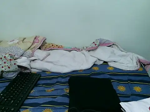 cutte aleeshaa online show from 10/03/25, 05:26