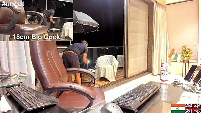 Snapshot of OnlineBossUK chatting on 02/28/25, 07:25 OnlineBossUK online show from 02/28/25, 07:25