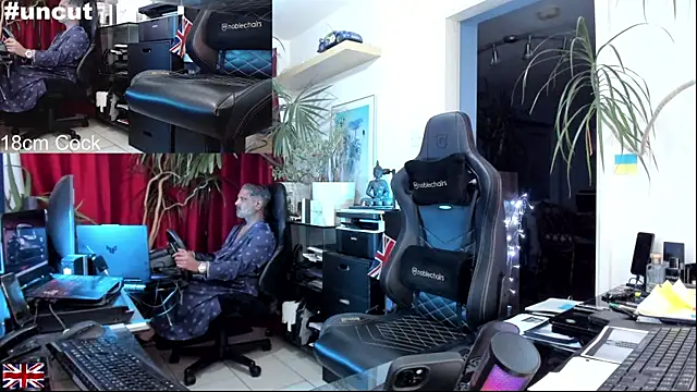 Snapshot of OnlineBossUK chatting on 10/18/25, 05:21 OnlineBossUK online show from 10/18/25, 05:21