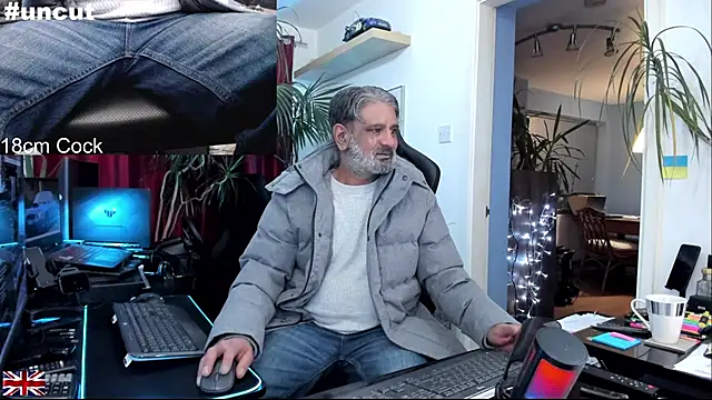 Snapshot of OnlineBossUK chatting on 11/20/25, 10:53 OnlineBossUK online show from 11/20/25, 10:53