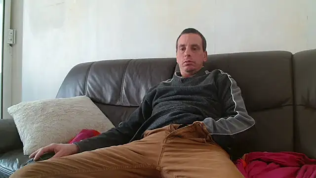 cloupefun online show from 10/19/25, 01:56