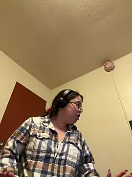 Snapshot of LacieStar chatting on 12/06/24, 09:02 LacieStar online show from 12/06/24, 09:02