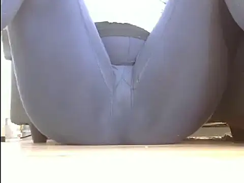 Snapshot of Squirtlady38 chatting on 12/12/24, 11:50 Squirtlady38 online show from 12/12/24, 11:50