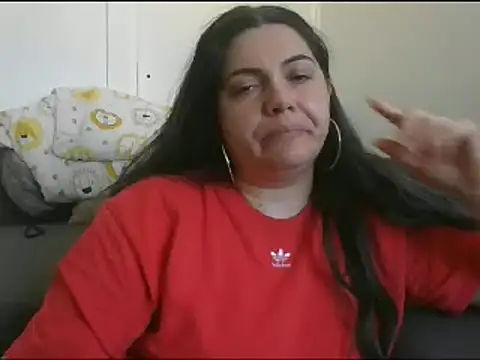 Snapshot of Squirtlady38 chatting on 02/05/25, 02:16 Squirtlady38 online show from 02/05/25, 02:16