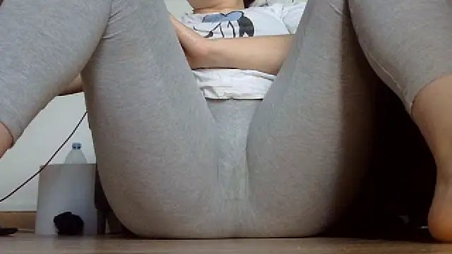 Snapshot of Squirtlady38 chatting on 09/12/25, 06:24 Squirtlady38 online show from 09/12/25, 06:24
