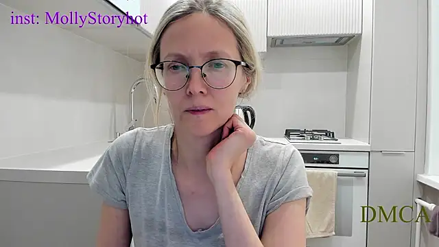 Snapshot of angelmommu chatting on 02/02/26, 12:37 angelmommu online show from 02/02/26, 12:37