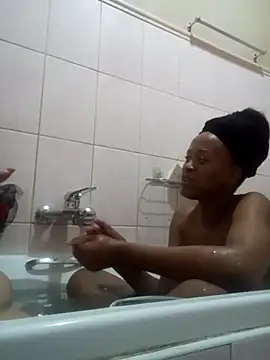 Snapshot of COOKIECANDY chatting on 10/20/25, 05:02 COOKIECANDY online show from 10/20/25, 05:02