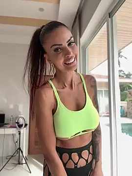 Helena Karel online show from 09/10/25, 09:09