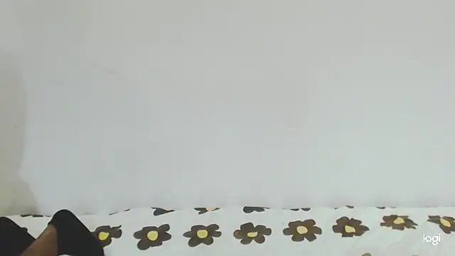 Snapshot of queen__ebony chatting on 07/11/26, 10:11 queen ebony online show from 07/11/26, 10:11