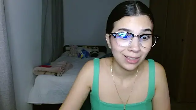 Snapshot of mia__lopez_ chatting on 11/05/25, 03:06 mia lopez online show from 11/05/25, 03:06