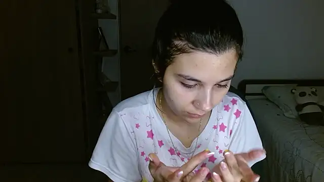 Snapshot of mia__lopez_ chatting on 03/17/26, 04:17 mia lopez online show from 03/17/26, 04:17