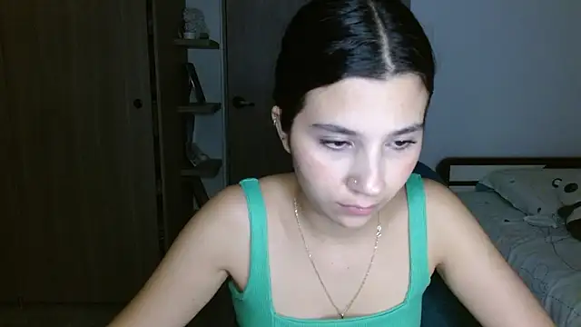 Snapshot of mia__lopez_ chatting on 03/20/26, 02:05 mia lopez online show from 03/20/26, 02:05