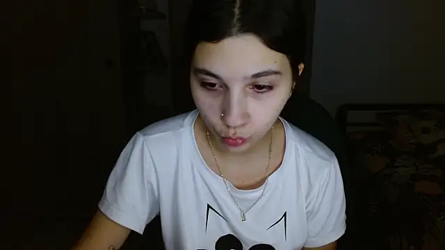 Snapshot of mia__lopez_ chatting on 05/20/26, 01:45 mia lopez online show from 05/20/26, 01:45