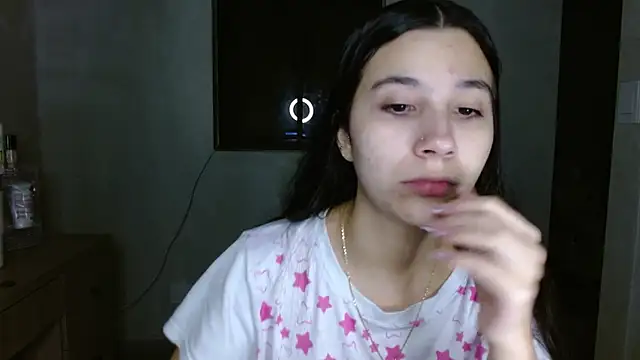 Snapshot of mia__lopez_ chatting on 06/08/26, 01:50 mia lopez online show from 06/08/26, 01:50