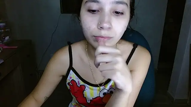 mia  lopez  online show from 06/19/26, 04:06