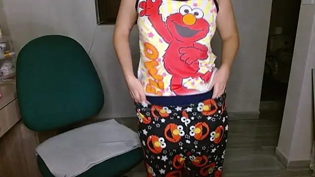 mia  lopez  online show from 06/26/26, 02:49