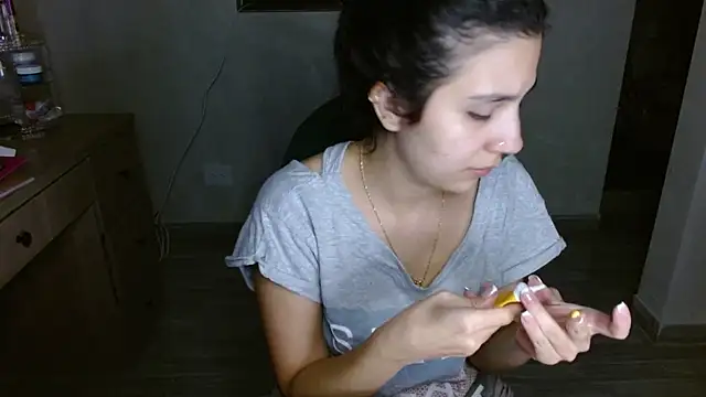 mia  lopez  online show from 06/30/26, 04:13
