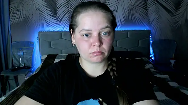 uliastar online show from 09/16/25, 06:25