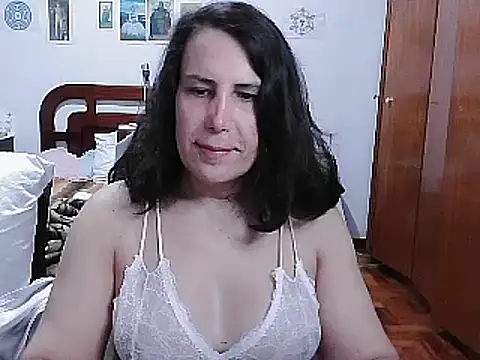 LauraVicttoria361215 online show from 03/10/25, 10:48