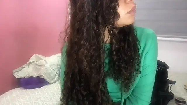 gatubelahot online show from 09/22/25, 04:47