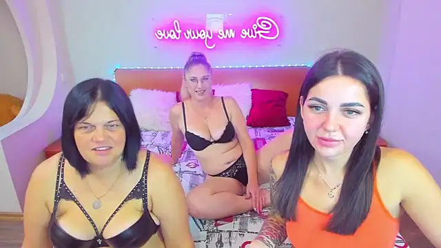 CrazyMilanka online show from 09/09/25, 08:14