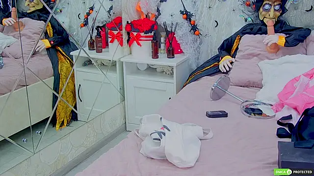 TinaBrook online show from 10/20/25, 03:40