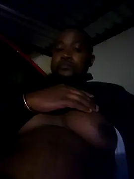 Snapshot of douksm chatting on 02/17/25, 05:43 douksm online show from 02/17/25, 05:43