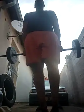 Snapshot of douksm chatting on 03/06/25, 04:38 douksm online show from 03/06/25, 04:38