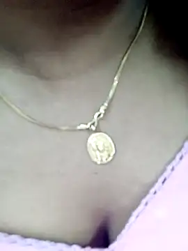 Snapshot of Lakhsmii chatting on 02/25/25, 01:30 Lakhsmii online show from 02/25/25, 01:30