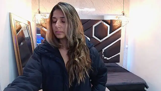 lilith nv online show from 09/25/25, 11:14