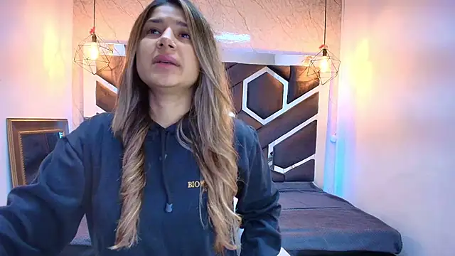 lilith nv online show from 10/02/25, 11:50