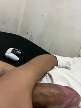 Magosupreme online show from 10/16/25, 06:47