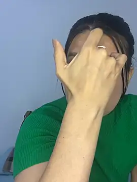 martina contreras online show from 12/28/24, 07:11