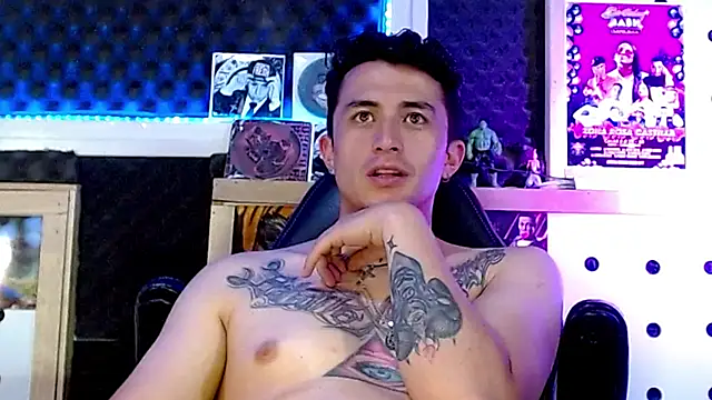 Darko0717 online show from 02/01/25, 02:37