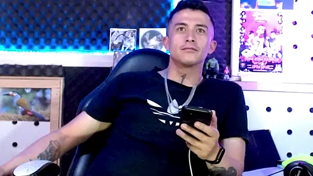Darko0717 online show from 02/10/25, 10:51