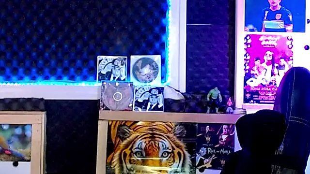 Darko0717 online show from 02/17/25, 09:08