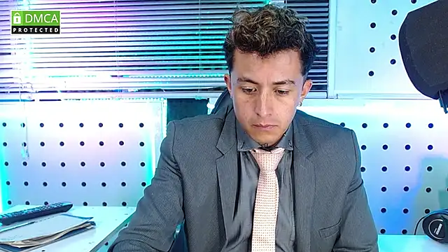 Snapshot of Darko0717 chatting on 10/05/25, 01:20 Darko0717 online show from 10/05/25, 01:20