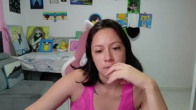 MommyMiaWs online show from 07/04/26, 06:14