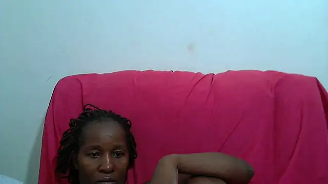 Snapshot of sluttylaura21 chatting on 02/20/25, 02:57 sluttylaura21 online show from 02/20/25, 02:57