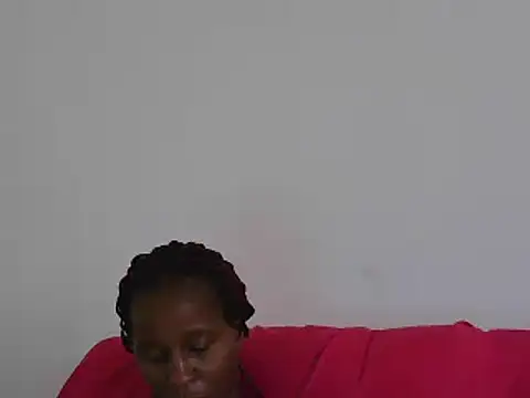 Snapshot of sluttylaura21 chatting on 02/26/25, 11:30 sluttylaura21 online show from 02/26/25, 11:30