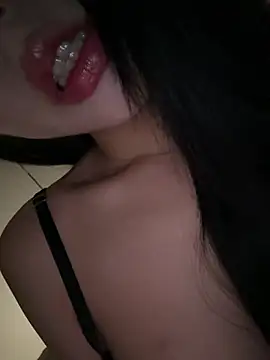 Snapshot of Serena-AU chatting on 02/04/26, 02:34 Serena-AU online show from 02/04/26, 02:34