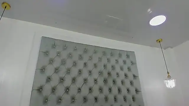 anette cooper online show from 10/24/25, 03:36