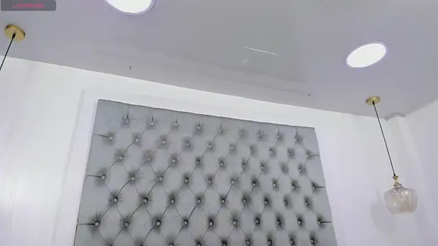 anette cooper online show from 11/05/25, 03:39