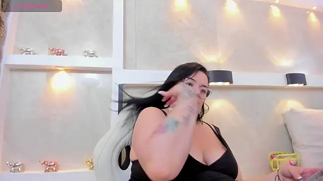 anette cooper online show from 11/11/25, 03:28