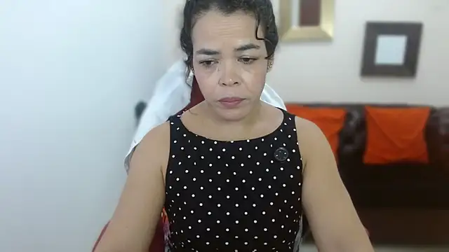 Abril Beltran  online show from 09/22/25, 07:16